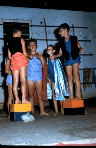 הצגה בחברת הילדים