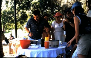 חומוס בבריכה